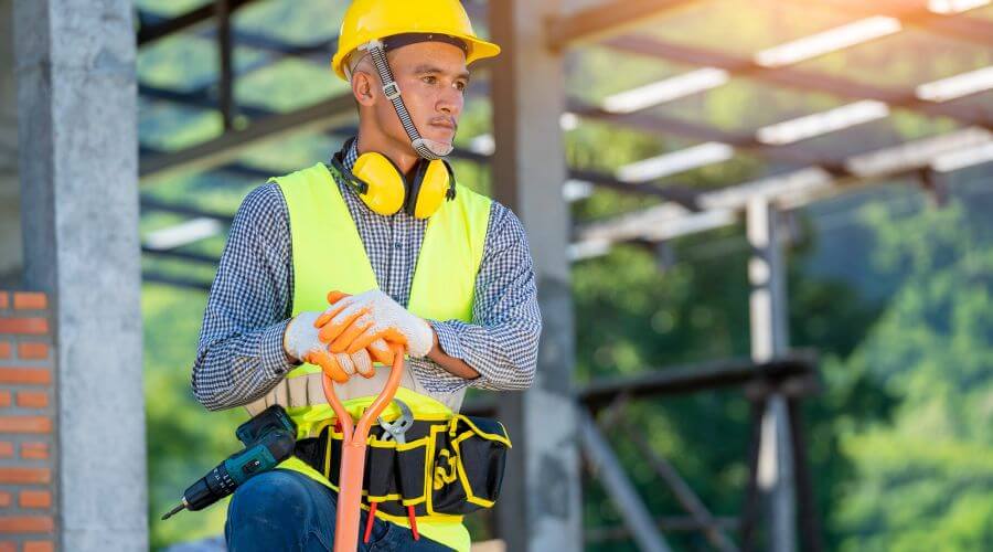 Professional gutter cleaning in Kingsville, MO